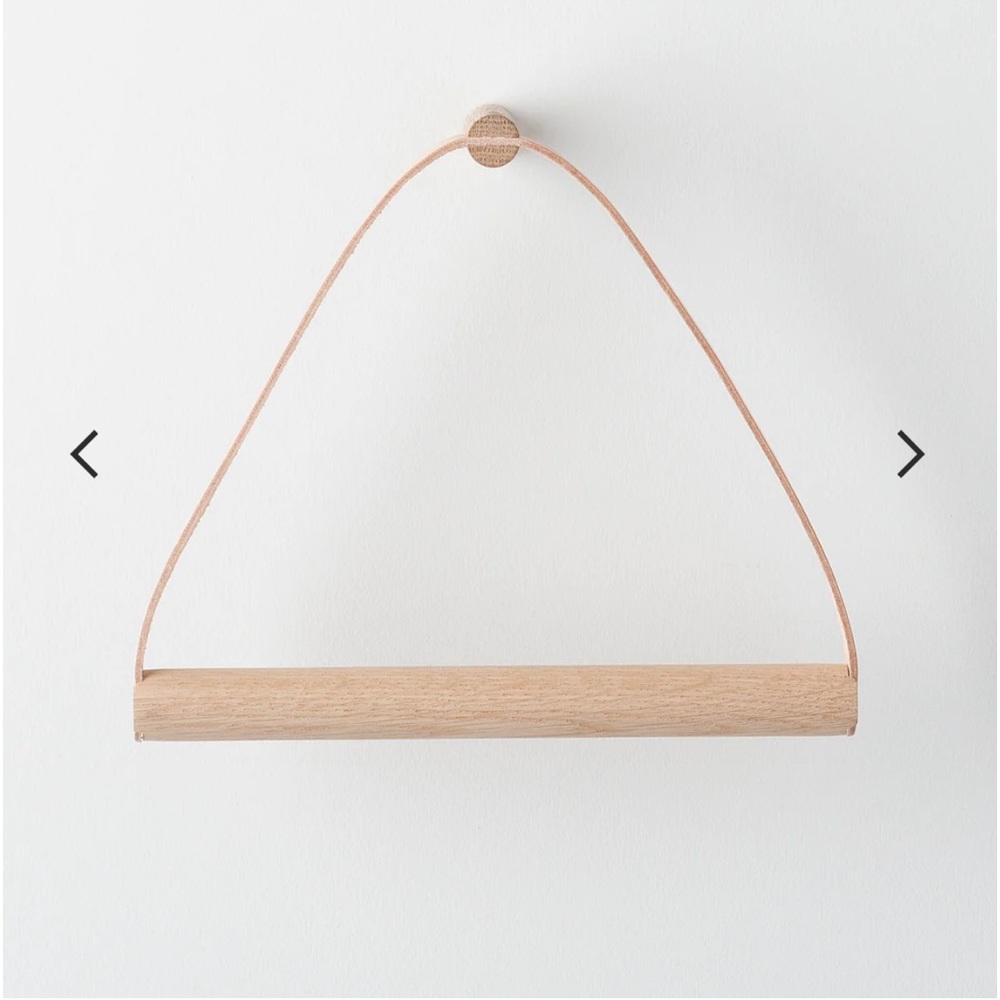 Schoolhouse Oak & Leather towel loop